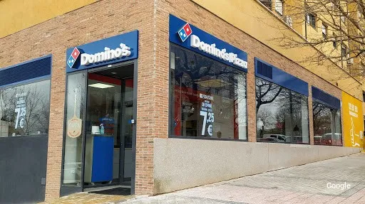Pasta and Pizza Domino's Pizza - Río Guadarrama