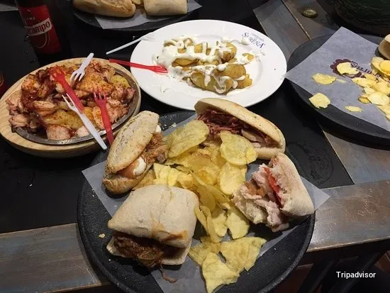Menjar ràpid 100 Montaditos - Las Rosas