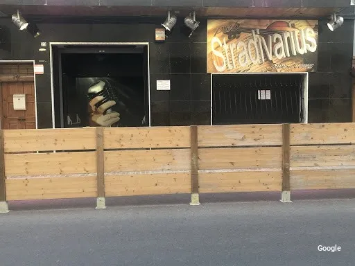 Mediterrània Stradivaruis Gastro Pub Karaoke
