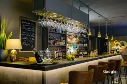 Vegetariana SIMON'S The Bar