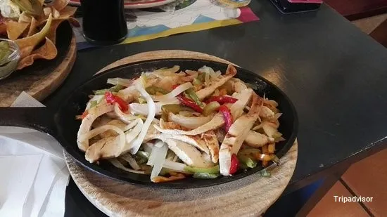 Mexikarra Cantina Mariachi - La Marina
