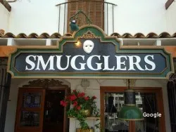 Otras cocinas Smugglers Bar