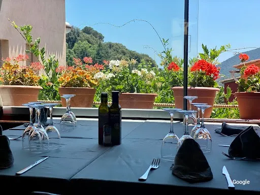 Mediterraneoa Restaurant Serra