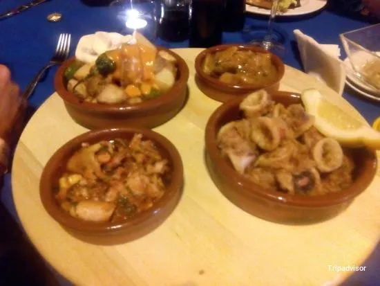 Tapes La cassoleta restaurant-cafeteria CALFONT
