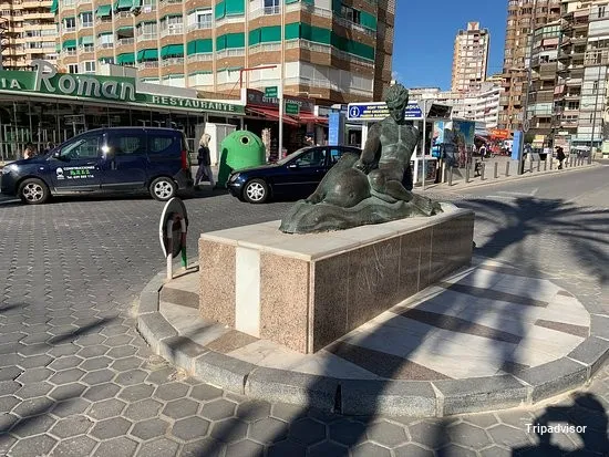 Janari Azkarra McDonald's - Benidorm