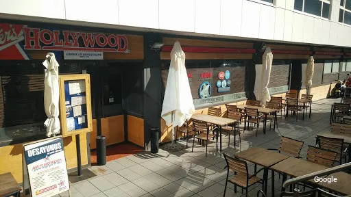 American Foster's Hollywood - Julián Camarillo