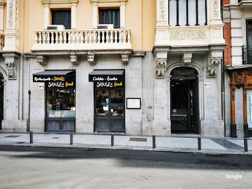 Otras cocinas españolas Skull St