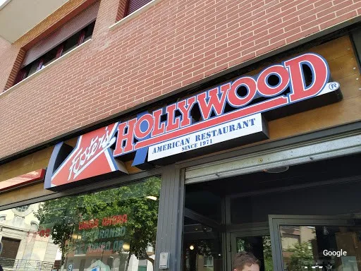 Americana Foster's Hollywood - María Auxiliadora