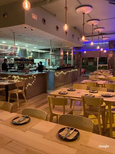 Vegetarian Dinamita Burger Bar