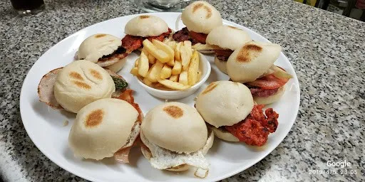 Itsaskiak Bar Seronero