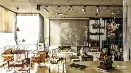Kreperia Sand Foundation Lounge
