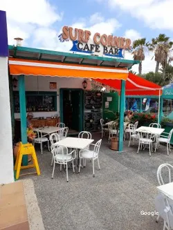 Alemana Surf Corner Cafe Bar