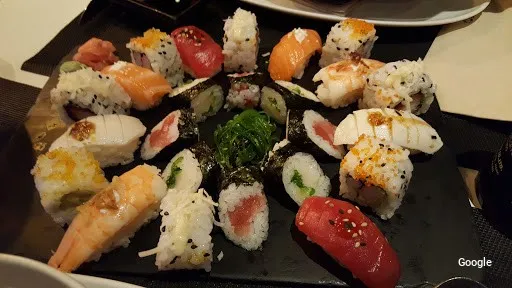 Giapponese Sushi & Buey Barajas