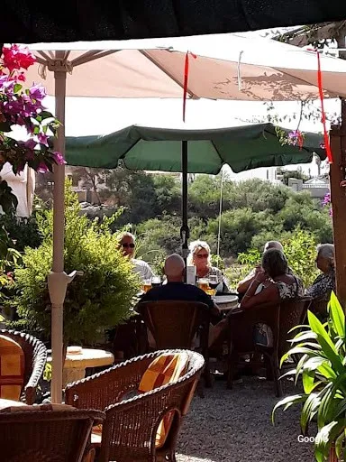 Barazki Jana Club/Bar El Jardín