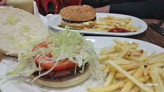 Burger joint Oskar Burguer