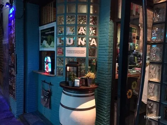 Hamburgueseria Pizzeria argentina la lluna de valencia