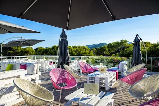 Vegetariana Coffee & Restaurant COOEE Hotel