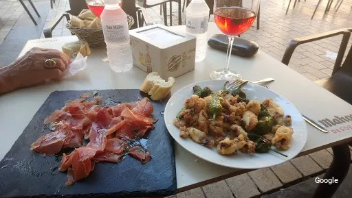 Vegetariana Atilios Pub