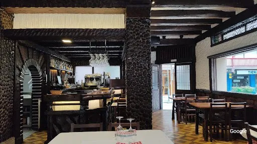 Basque Bodegón Sarasua
