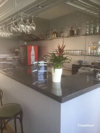 Beste Kokapenak Espainiarra Maximo Bar