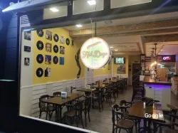 Americana Hot Dogs Likes 1994 Café-Bar
