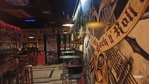Altres cuines espanyoles El Mono Bikers & Beer Bar