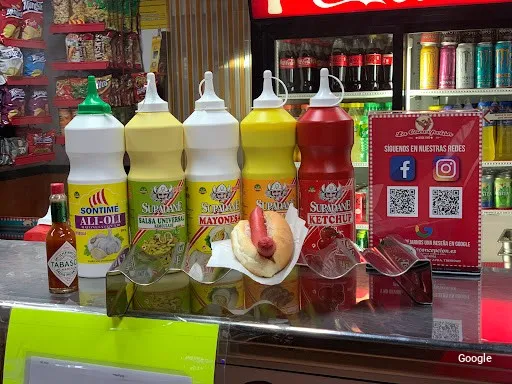 Vegetariana Perritos calientes la Concepcion (avenida Trinidad)