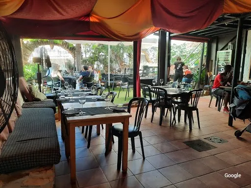 Pasta e Pizzeria L'Arravaló
