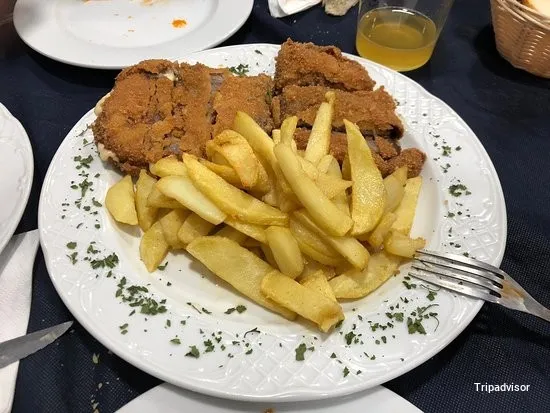 Mediterranea Bar Restaurante El Asturianu
