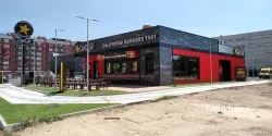 Hamburguesa Carl's Jr - Nápoles, 10