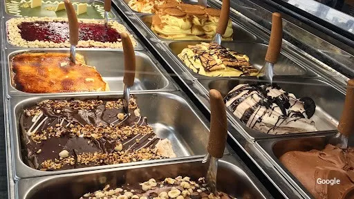 Italian Heladería Maria Limones