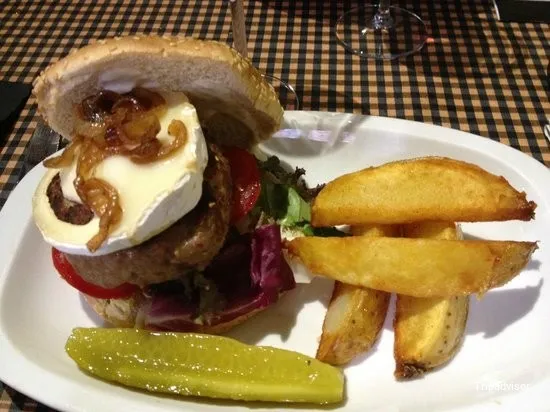 Burger joint Cafeteria Cal Tia