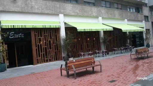 Vegetarian Ezetz Gastropub