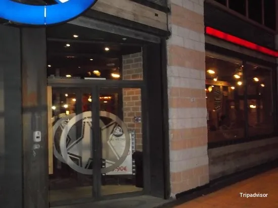 American Foster's Hollywood - Mar Mediterraneo