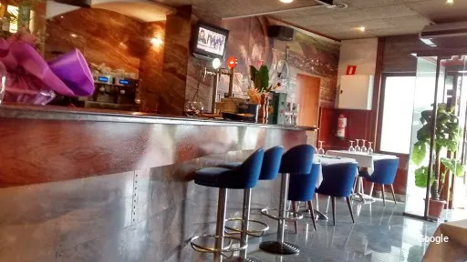 Mediterranean La Moderna Bar-Restaurant