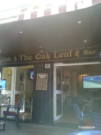 Altres cuines europees The Oak Leaf Cafe Bar