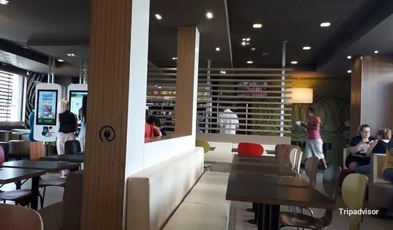 Cibo veloce McDonald's - Vic