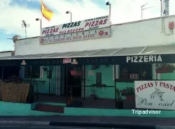 Tapas Pizzería y Asador de Pollos: El rincón del buen sabor