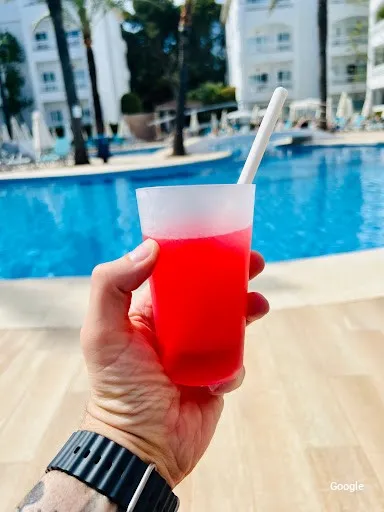 Vegetariana Pool bar