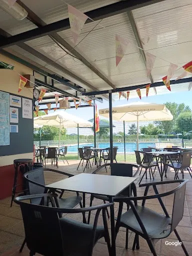 Vegetariana Piscinas Municipales