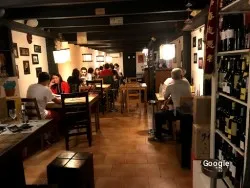 Tailandesa Kuai Momos
