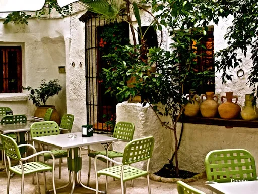 Mediterránea L'Om Restaurante