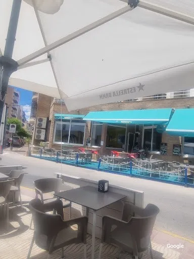 Amerikarra Salazar's Beachfront Bar & Grill