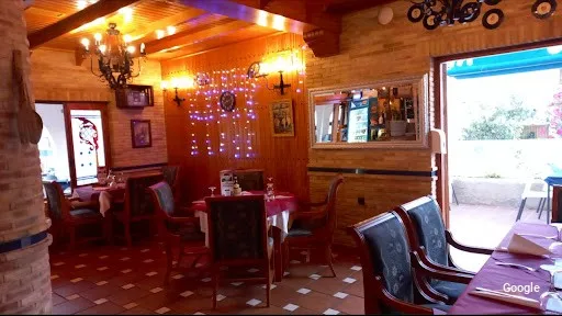 Vegetarian Pizzeria Memoli Fodor
