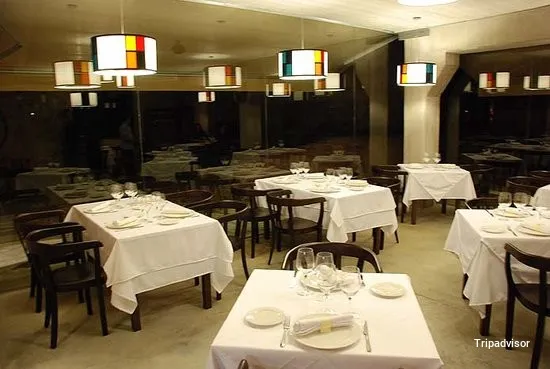 Beste Kokapenak Ravonibus restaurant