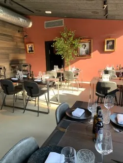 Mediterránea Smalls Restaurant