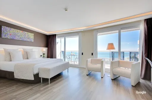 Barazki Jana Hotel Calipolis
