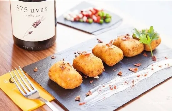 Mediterrània La Cazuela Comidas