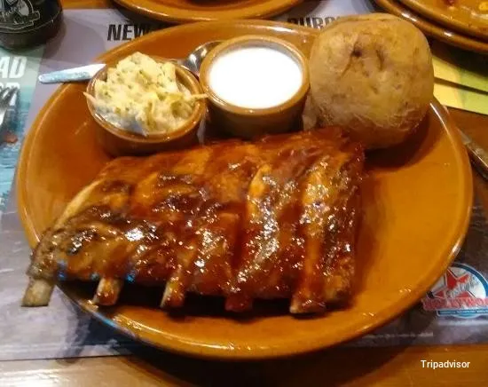 American Foster's Hollywood - Tres Aguas