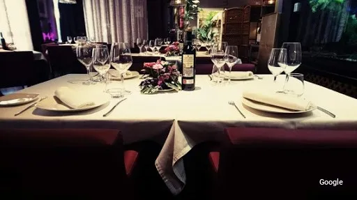 Mediterrània Restaurante Com En Casa Silla